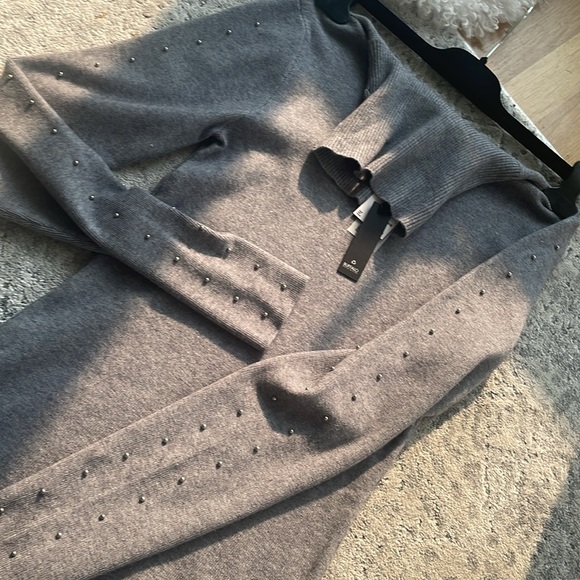 Beautiful top. New - Picture 5 of 7